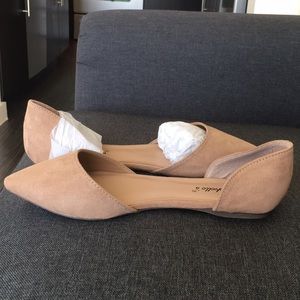 Nude size 7 flats - never been worn